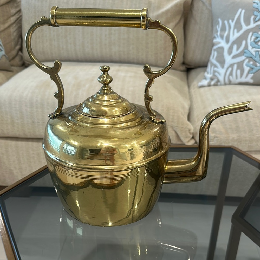 Vintage Elegant Large Brass Teapot